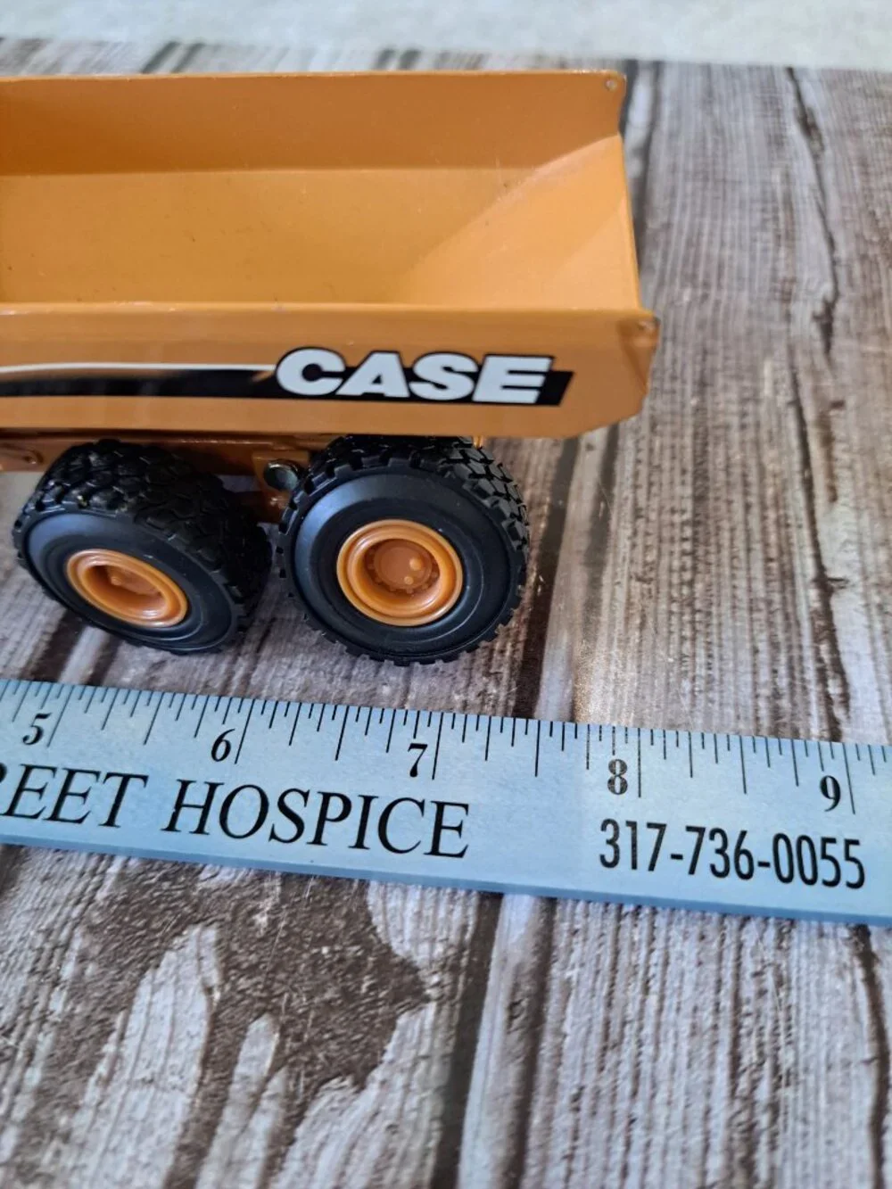 Case 330B Articulated Dump Truck 1/50 Scale Diecast Model Ertl Tip Bed Wheels